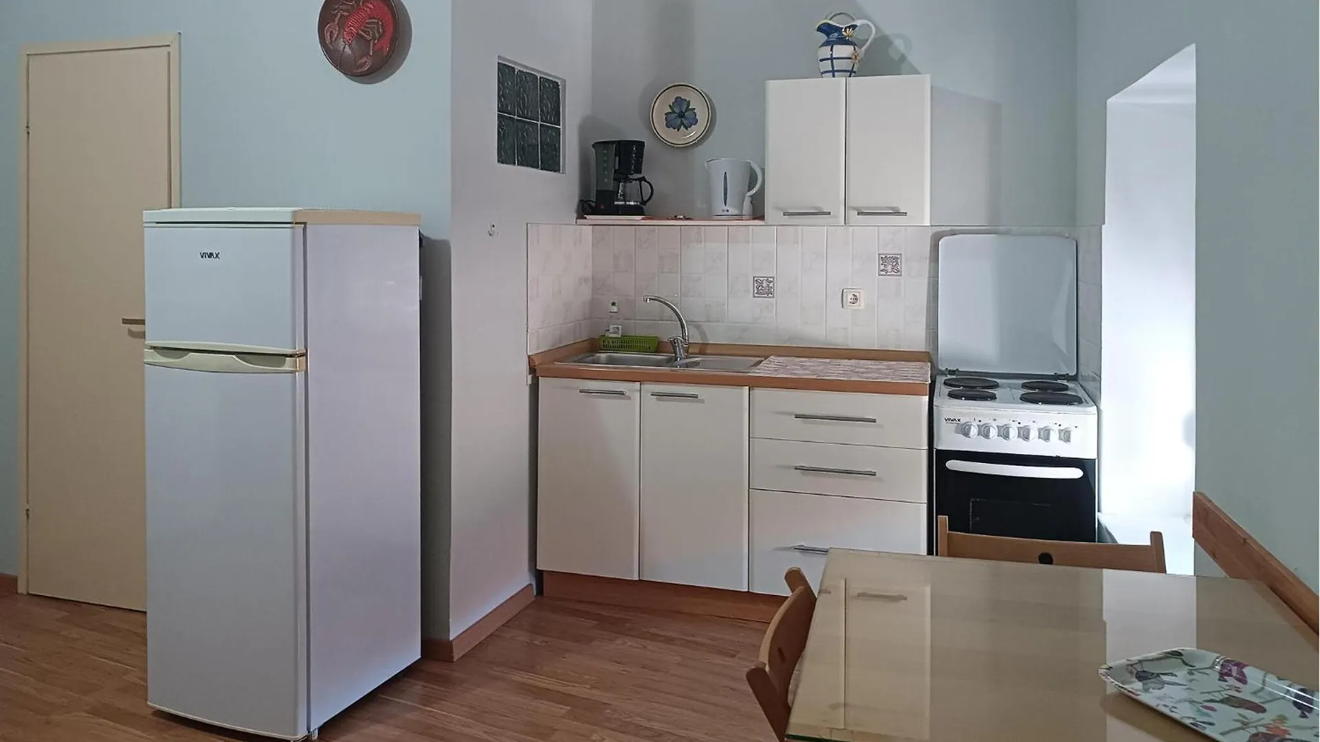 Lovely Apartment In Novigrad With Kitchen